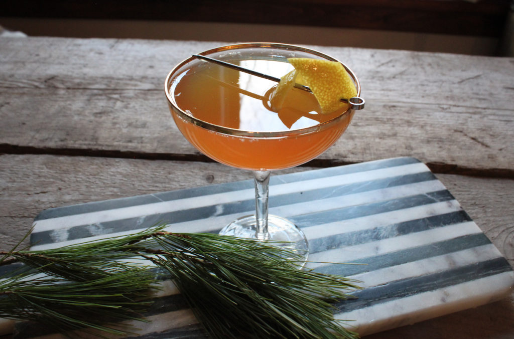 Cocktails_French_75_1ou2_Cocktails-2