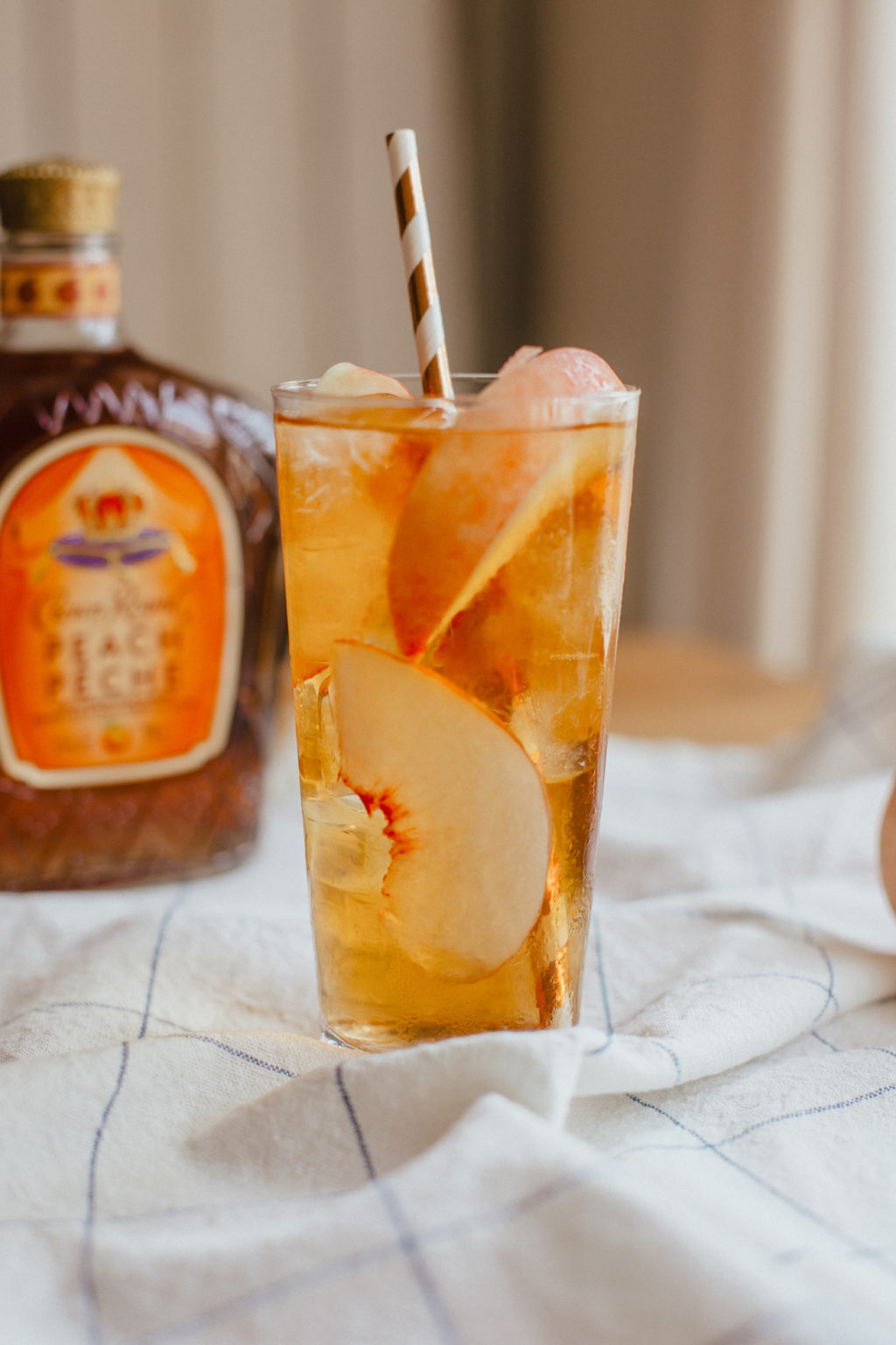 Story_Crown_Royal_pêche_1ou2Cocktails