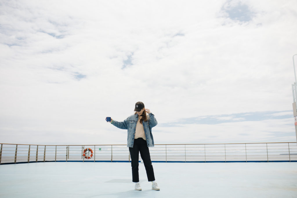 Rose Simard de 1 ou 2 Cocktails sur le Traversier entre Matane et Baie-Comeau - Ici comme nulle part ailleurs