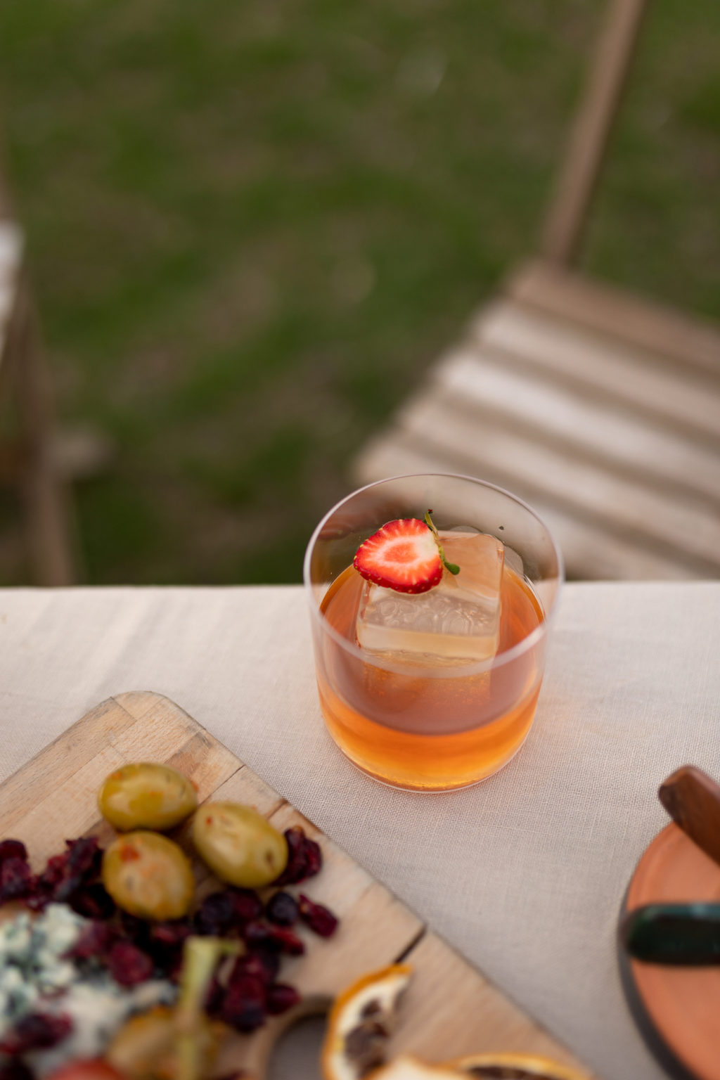 Cocktail_Summer_manhattan_Cirka_1ou2cocktails_AW3A9526