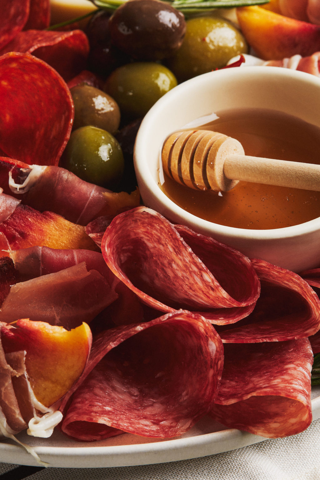 Recette_Planche_Charcuteries_Festive_Nostrano_1ou2cocktails_kp_10212021_17068_lr