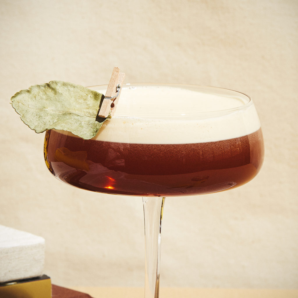 Cocktail_Peachy_espresso_martini_1ou2cocktails_kp_11042021_17886_lr