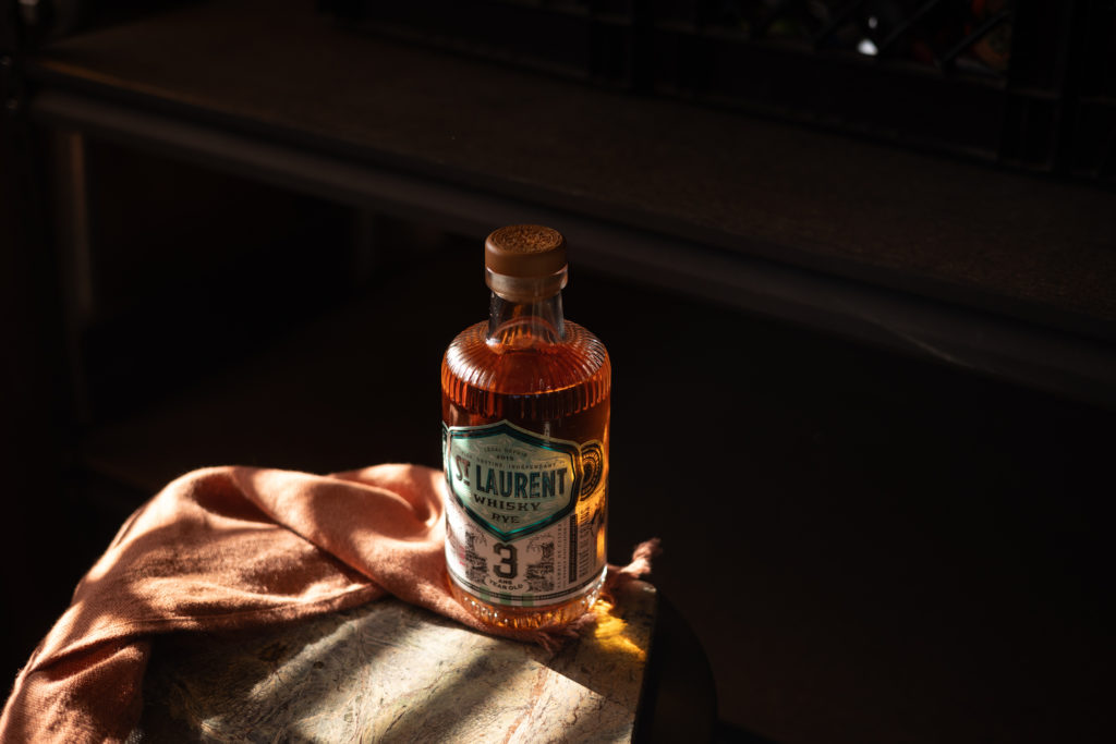 Cocktails_Rye_Sour_Framboise_cidre_StLaurent_1ou2Cocktails_AW3A0521