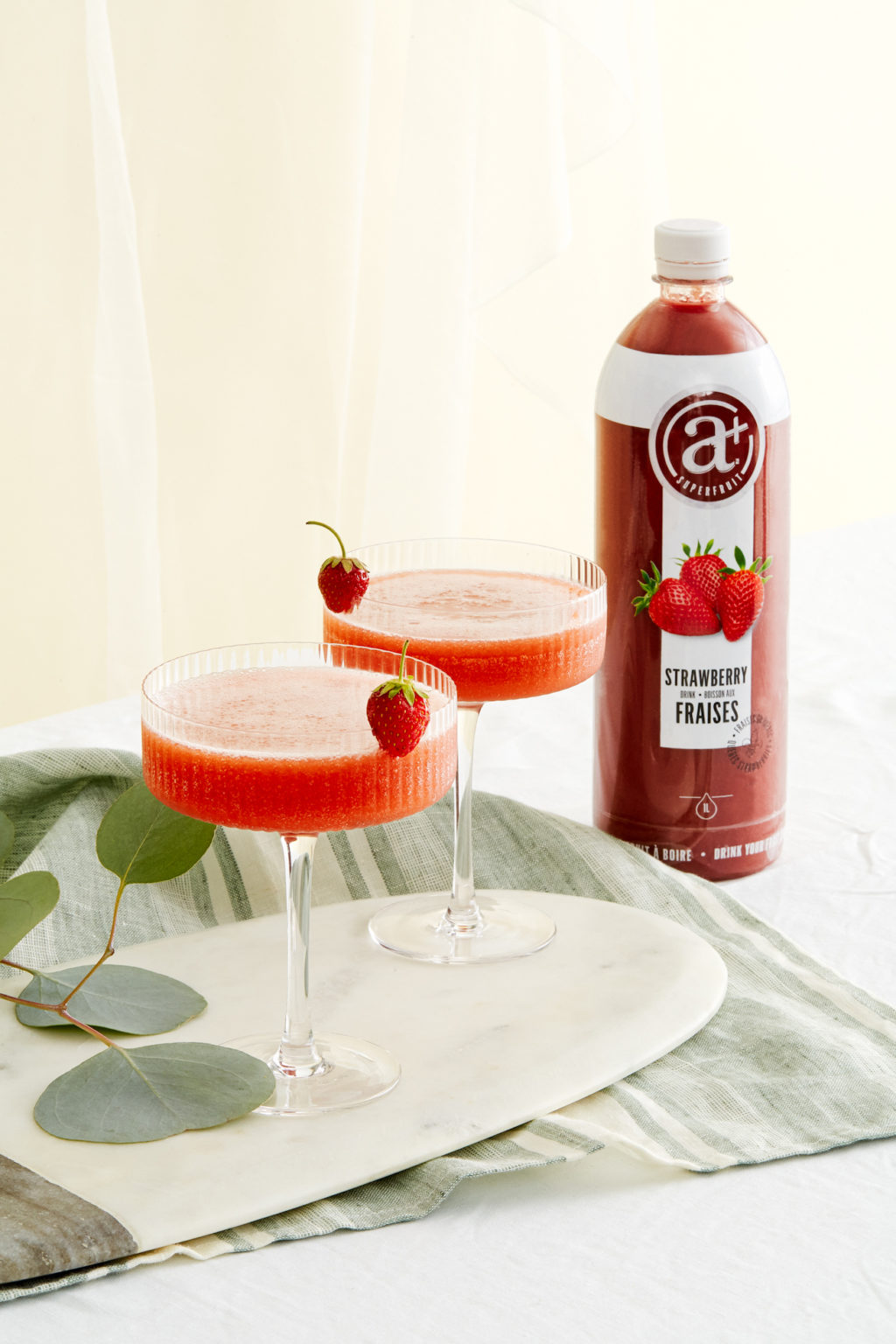 Cocktail_Sour_Fraise_Basilic_A+superfruit_1ou2Cocktails_kp_06232022_25051_lr