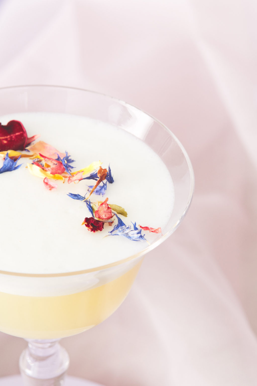 Cocktail_Sour_Lillet_Mezcal_1ou2Cocktails_kp_01262022_20876-2_lr