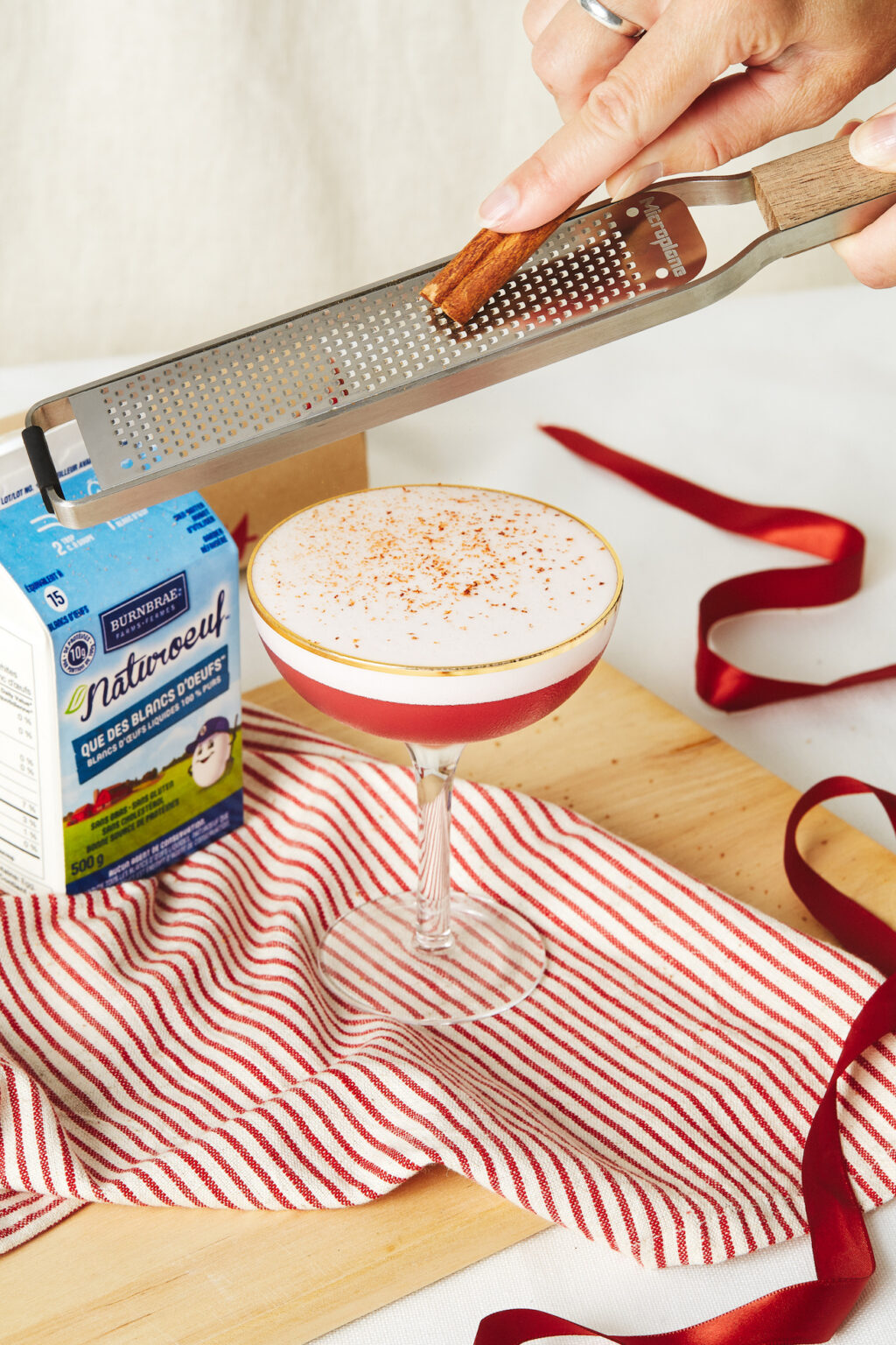 Cocktails_Noel_sour_gin_canneberge_1ou2Cocktails_kp_09122022_27931_lr