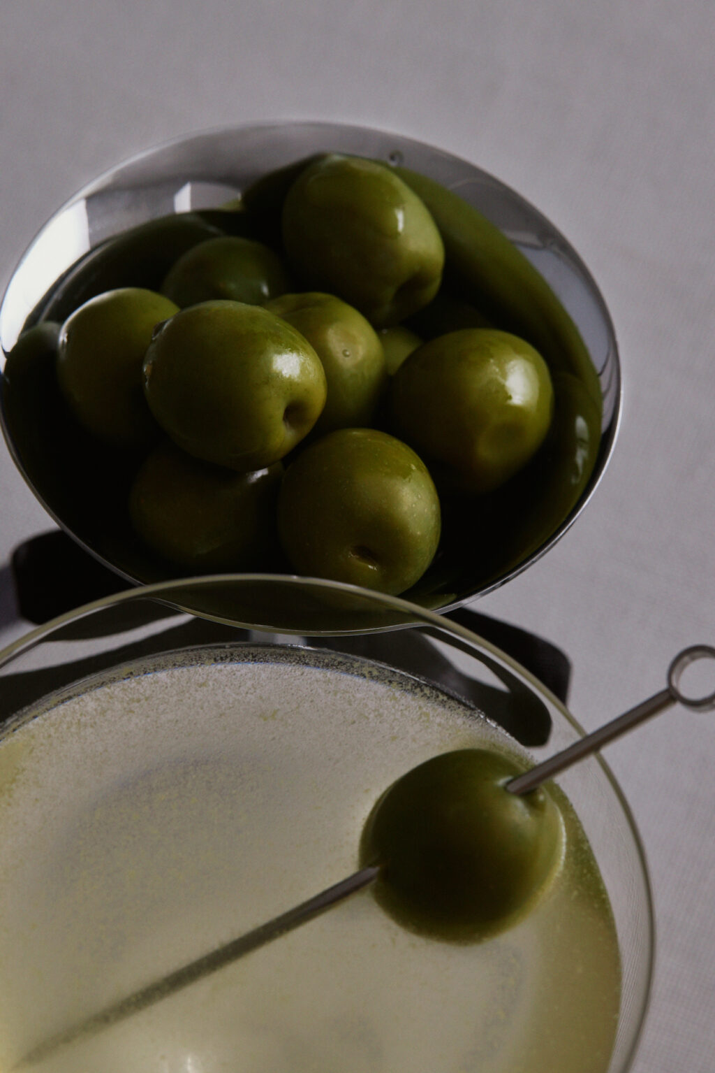 Cocktail_dirty_martini_1ou2Cocktails_kp_01182024_0020_lr