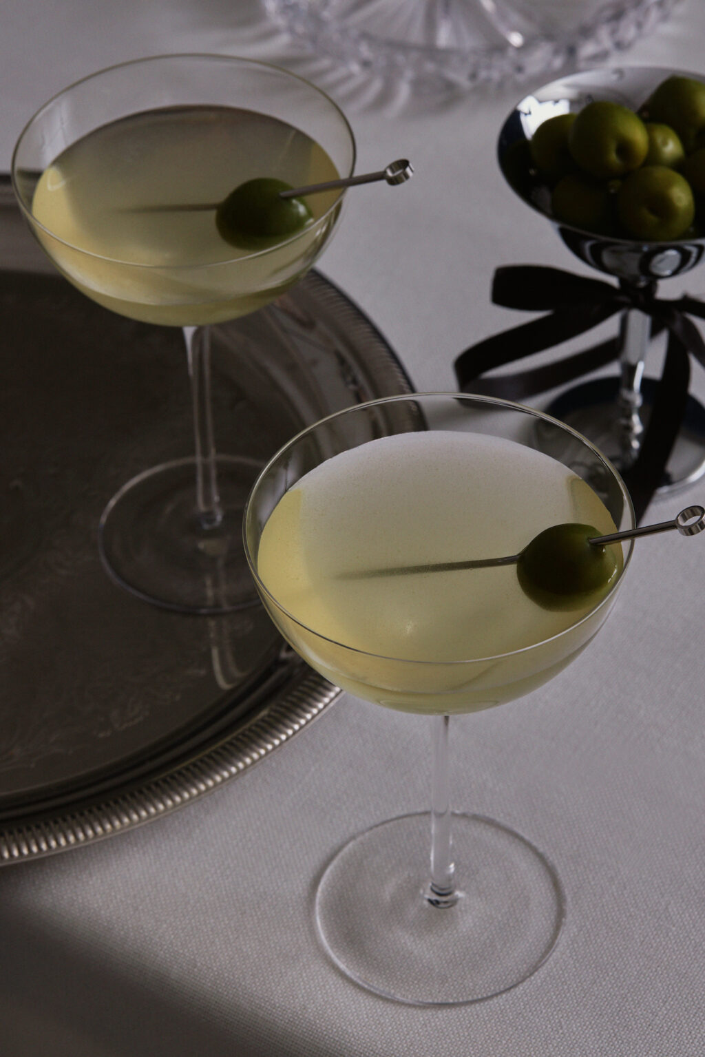 Cocktail_dirty_martini_1ou2Cocktails_kp_01182024_1348-2_lr